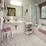 Margit 4*