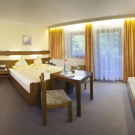 Hotel Margit 4*